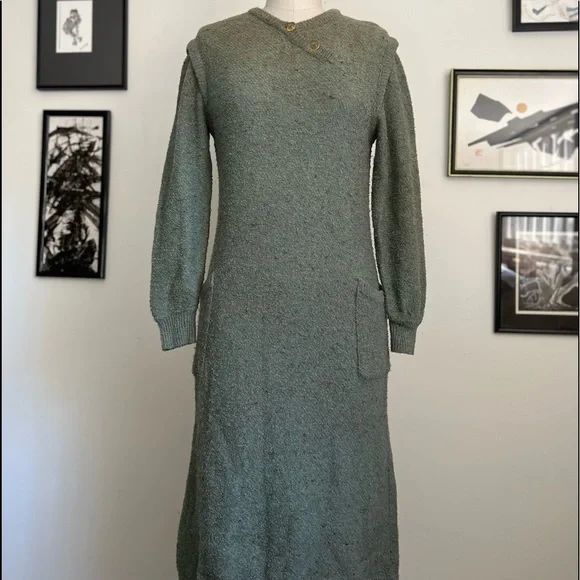 green emerald velvet dress Missoni // Green & White Mesh Knit Dress – VSP Consignment main image 1